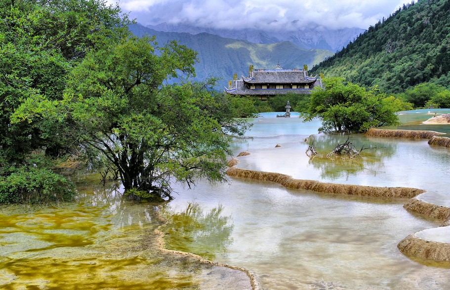 成都、九寨溝、黃龍、青城山、都江堰雙飛7天